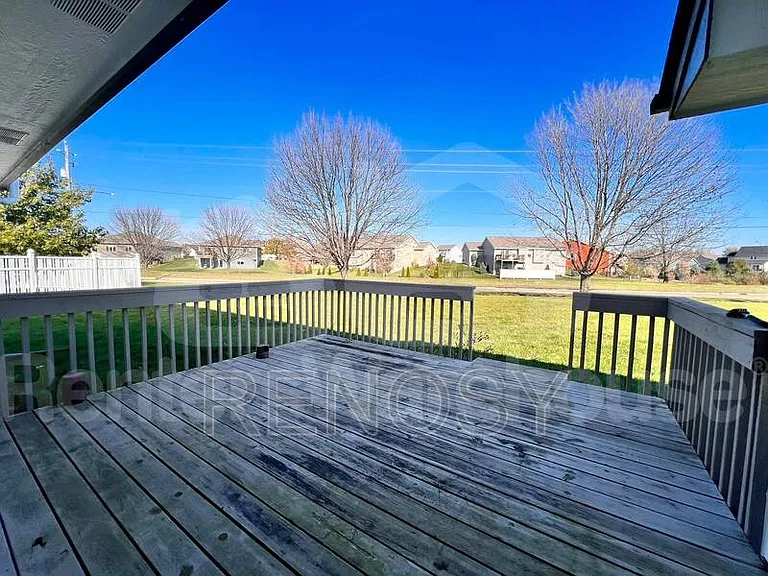 1709 NE Sherman Ct — Photo 25