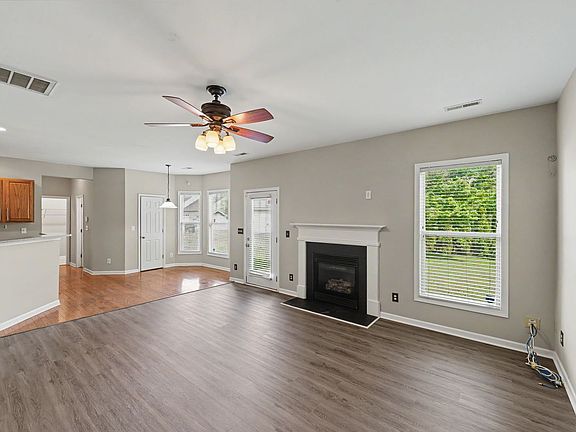 3rd image of 3111 Gloxinia Rd