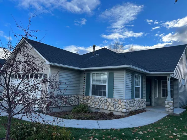 9905 W Sleepy Hollow Ln, Garden City, ID 83714
