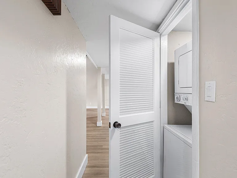 4187 Abbey Ct — Photo 16