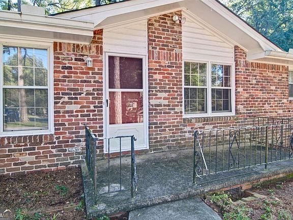4th image of 1299 McLendon Dr