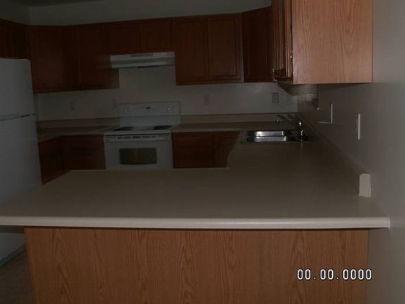 2nd image of 2281 Shamrock Ln APT B