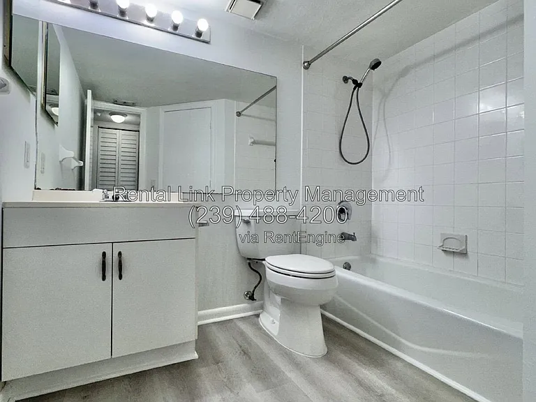 150 Santa Clara Dr #5 — Photo 25