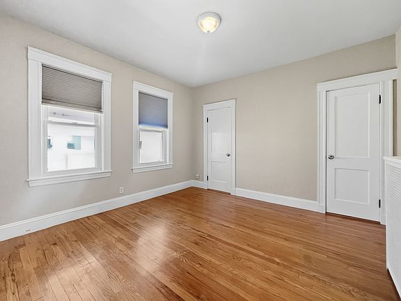 3rd image of 19 Stearns Ave