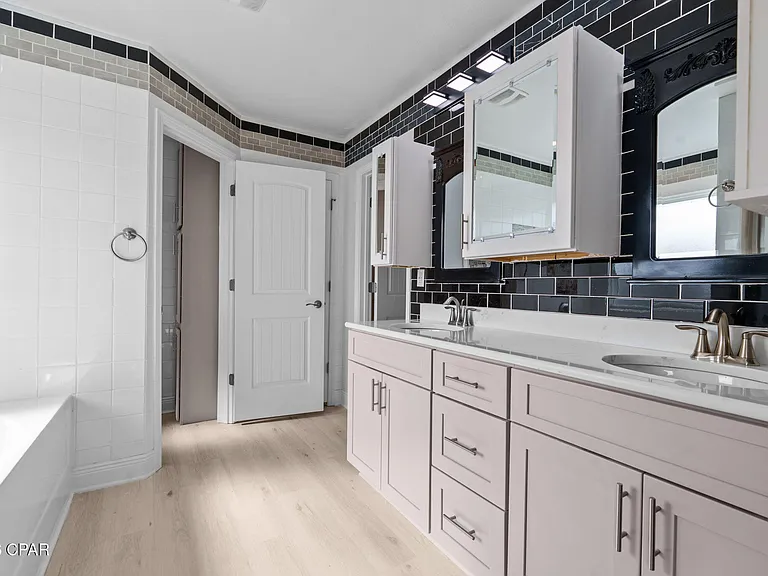 11701 Poston Rd — Photo 15