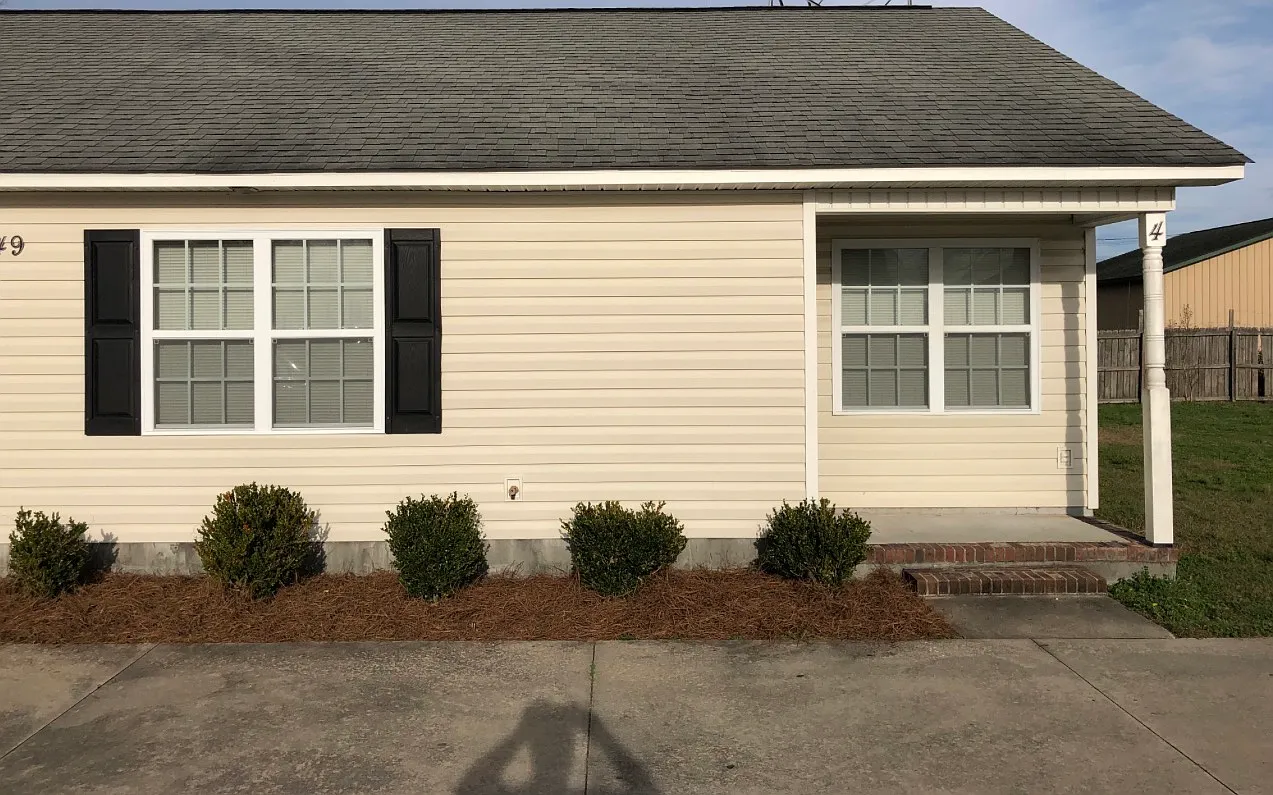 2 bed, 850 sqft, $1,000 — Photo 1