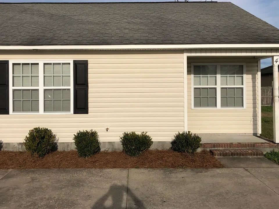 120 Preston Rd #4