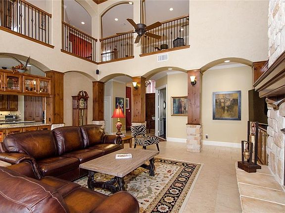 4th image of 1217 The Shores Dr