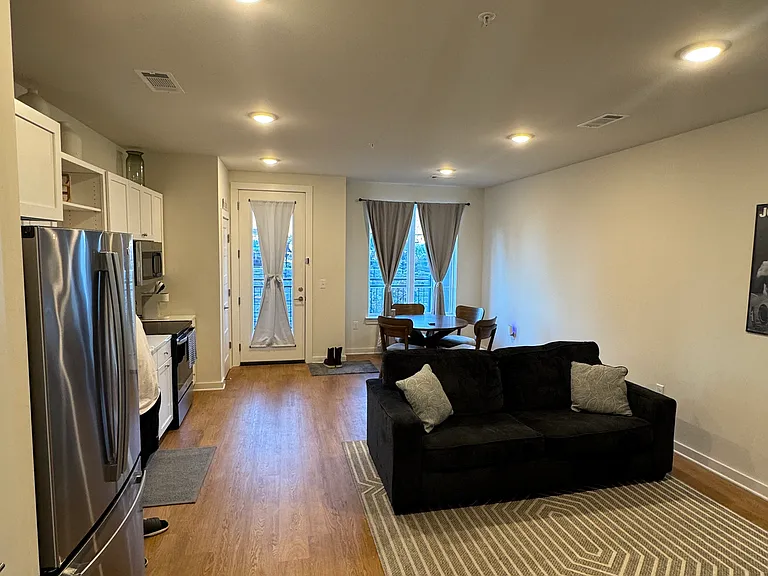 600 E Trinity Ln #114 — Photo 9