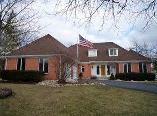 18 Winthrop New Rd, Sugar Grove, IL 60554