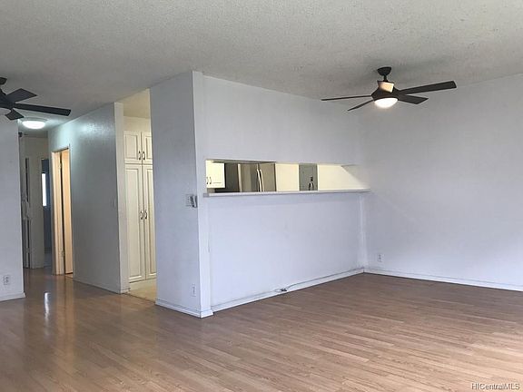 4th image of 46-263 Kahuhipa St APT B106