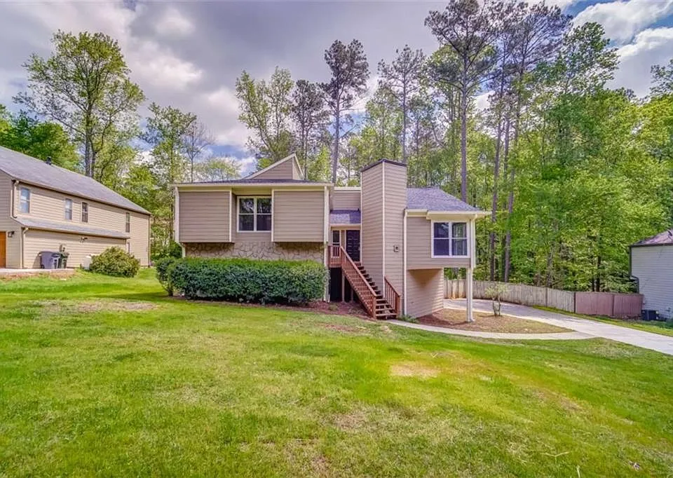 2218 Woodfern Dr