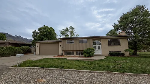 2222 E 6525 S Photo 1