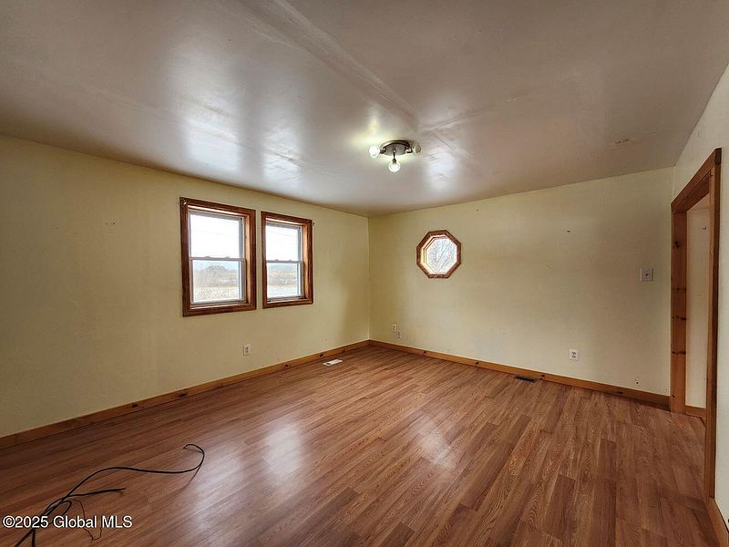 5th image of 490 Pine Hill Road