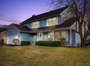 2015 Fairfax Rd, Saint Charles, IL 60174