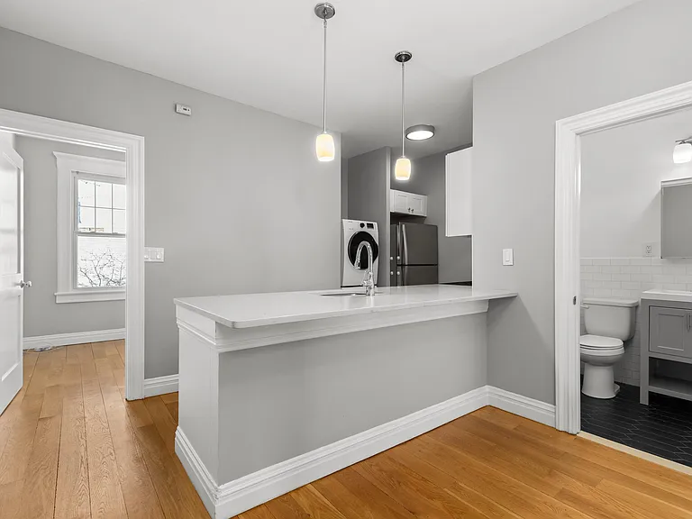29 Milton Ave #2 — Photo 4