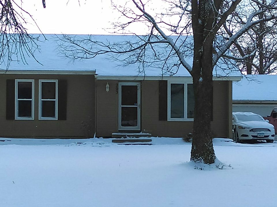 1st image of 203 Forest St