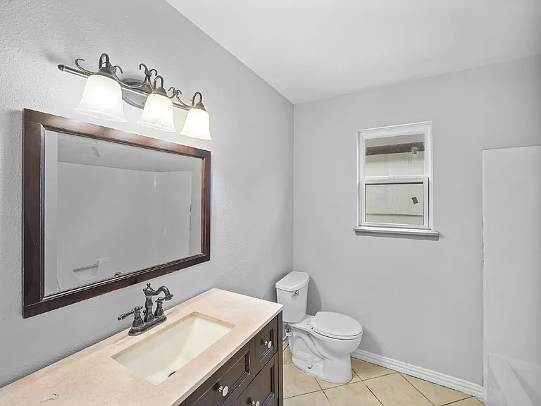 6214 Gladewell Dr — Photo 17