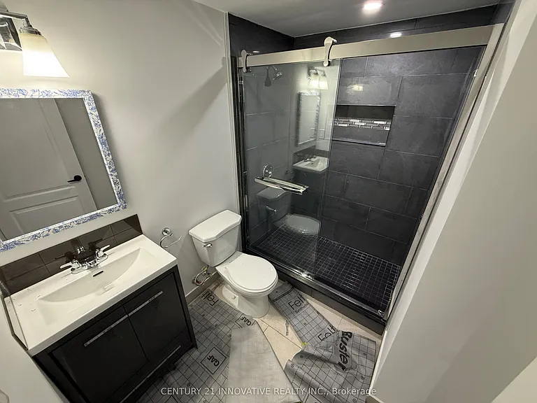 541 Chamberlain Rd #B — Photo 9