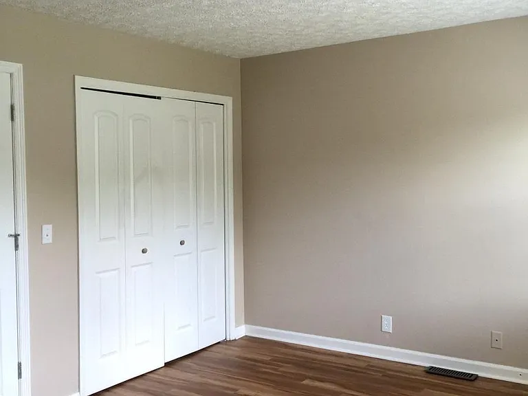 2020 Cooper Ln — Photo 9