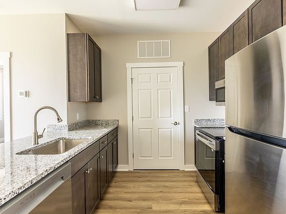 3rd image of 1201 Druid Ave #B01