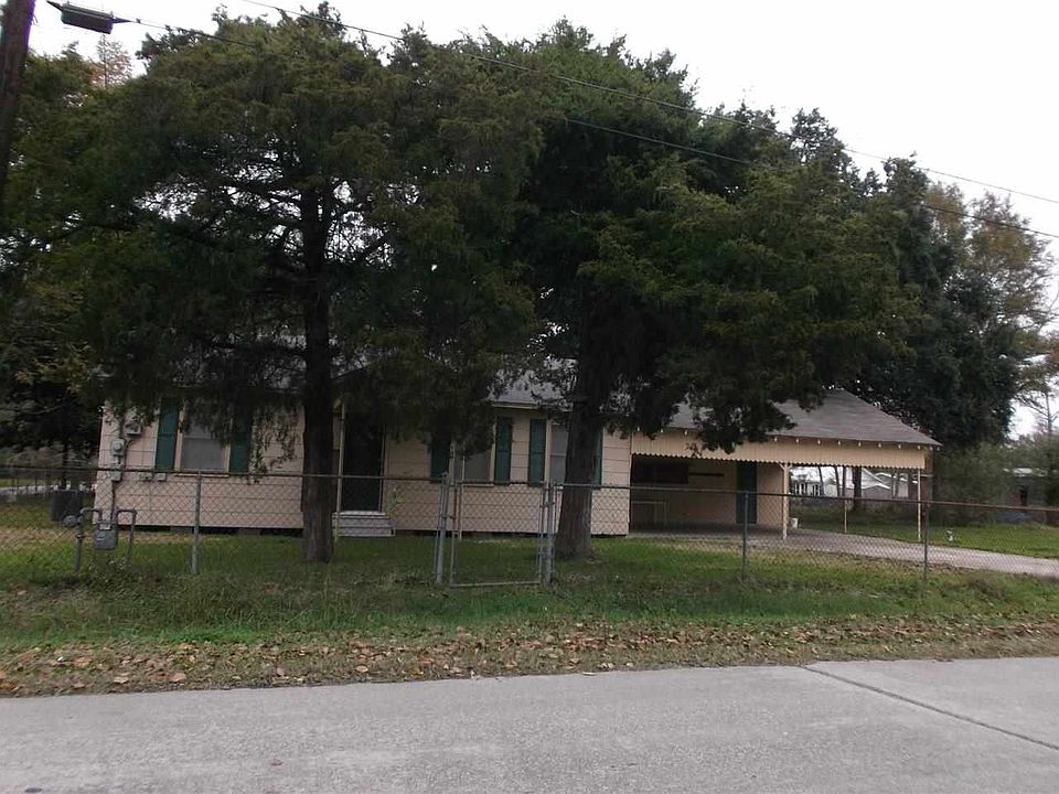 2nd image of 3746 Mockingbird St