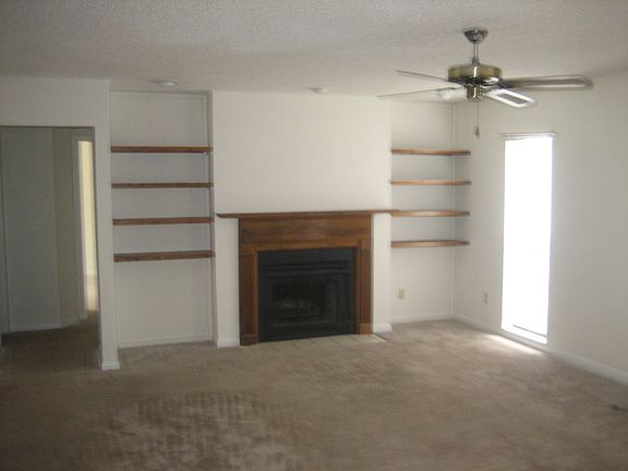 5th image of 4928 Rockledge Dr