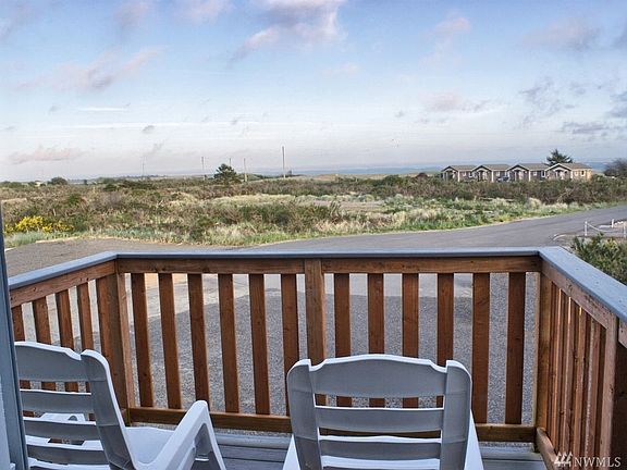 2nd image of 324 Marina View Pl