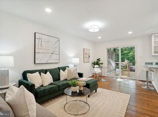 324 S Abingdon St, Arlington, VA 22204