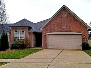 8802 Chetwood Trace Dr, Louisville, KY 40291