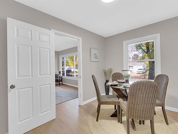 5th image of 170 Saint Nicholas Ln