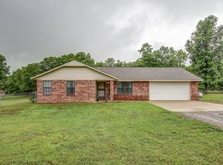 24454 E Woodland Rd, Tahlequah, OK 74464