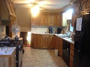 3rd image of 360 Hilltop Dr