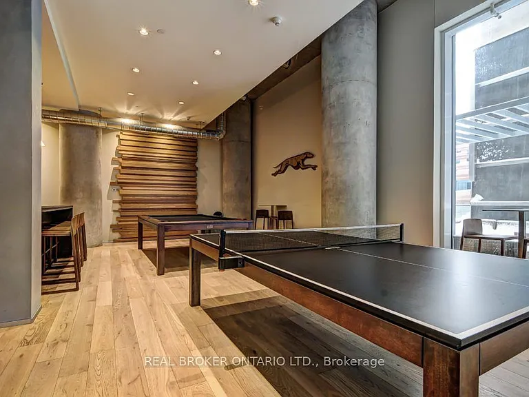 15 Grenville St #401 — Photo 18