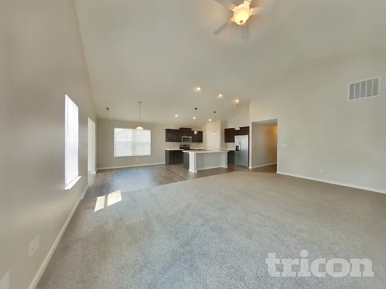 4936 Dunlin Dr — Photo 2