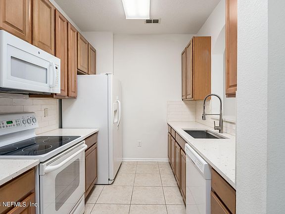 4th image of 7801 POINT MEADOWS Drive #5406