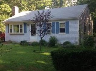 24 Fawcett Ln, Hyannis, MA 02601