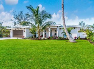 217 Gladiolus Dr, Anna Maria, FL 34216
