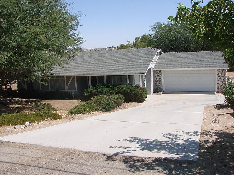 1st image of 11809 Jacaranda Ave