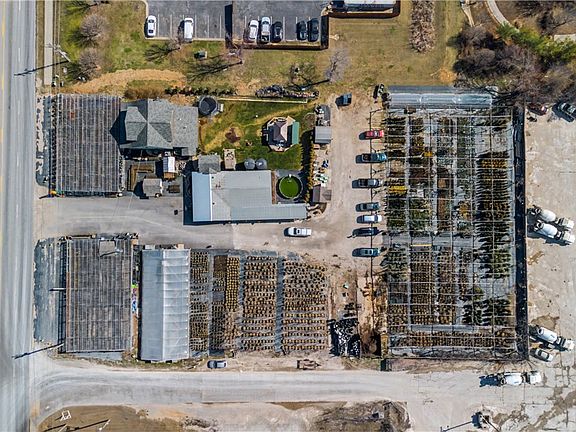 2nd image of 2412 W Hudson Rd