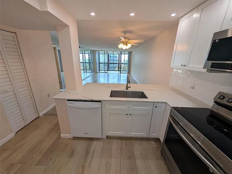 18304 Gulf Blvd #406 — Photo 5