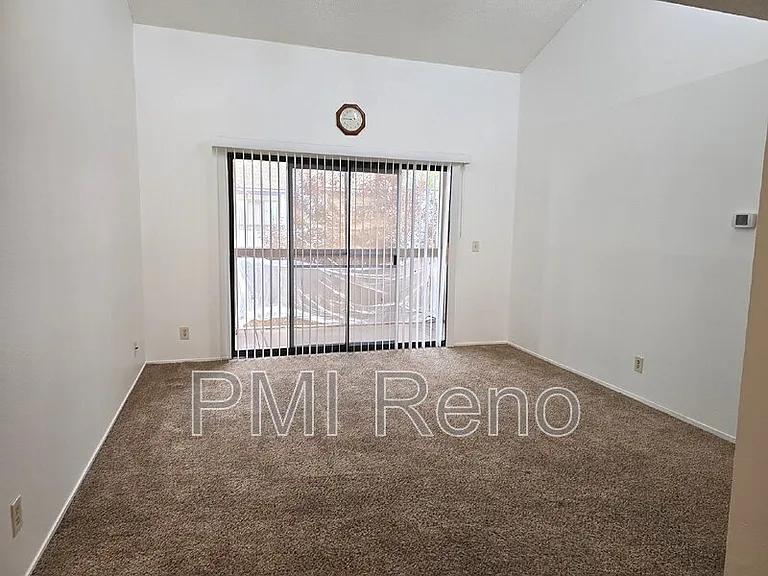 2750 Plumas St #303 — Photo 4
