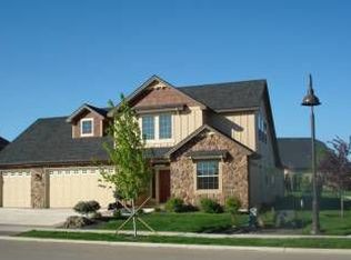 2225 E Trail Blazer Dr, Meridian, ID 83646