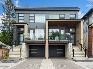 527 Broadhead Ave #A, Ottawa, ON K1Z 5R9