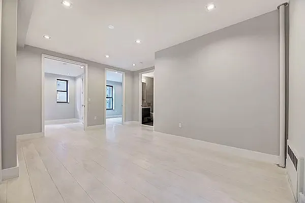 Rented by REAL New York | media 31