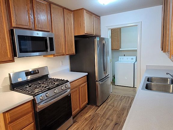 5th image of 30899 Thumper Dr