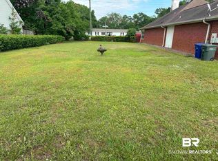 1610 Woodbridge Cir E, Foley, AL 36535