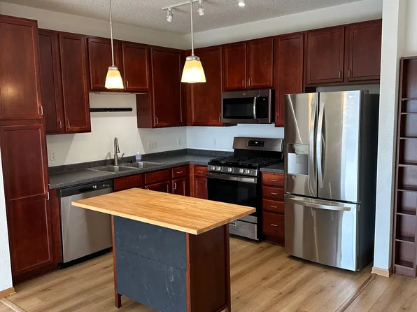 2929 21st Ave S APT 411, Minneapolis, MN 55407