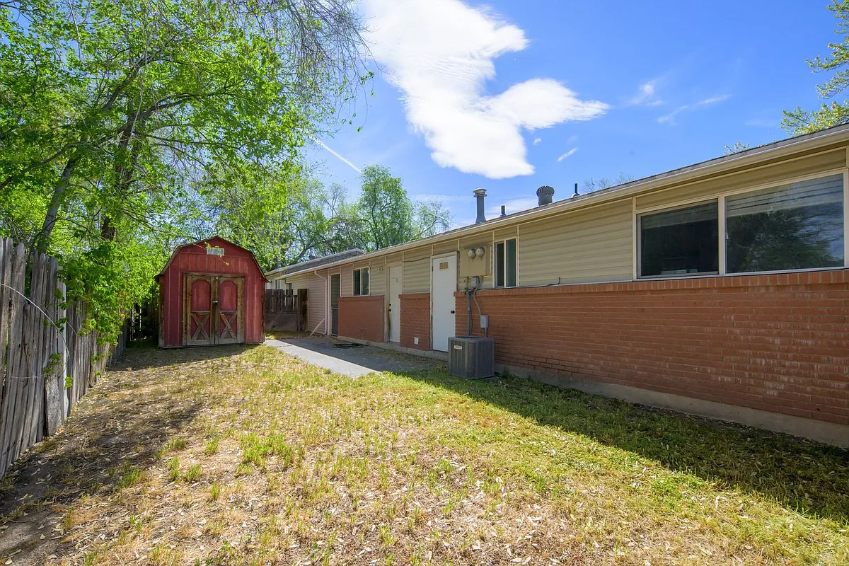 Building Photo - 259 E 8355 S