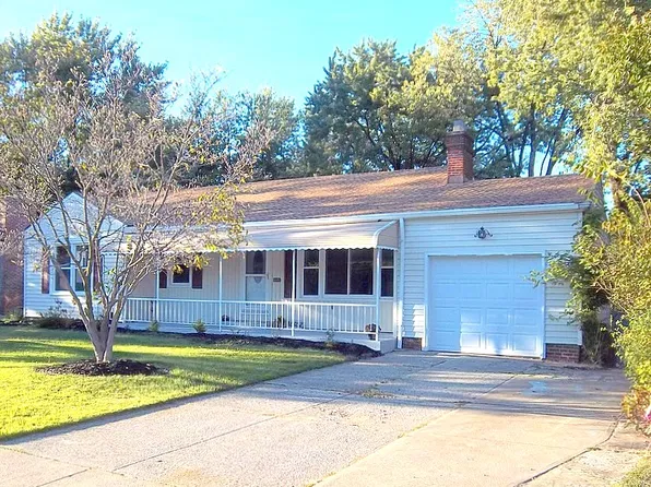 10602 Windham Dr, Parma, OH 44130